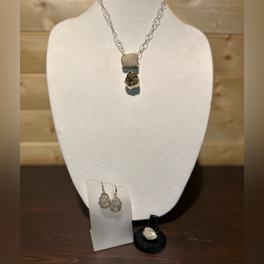 BNWOT LOFT 3 piece gold jewelry set- necklace, earrings, & ring.